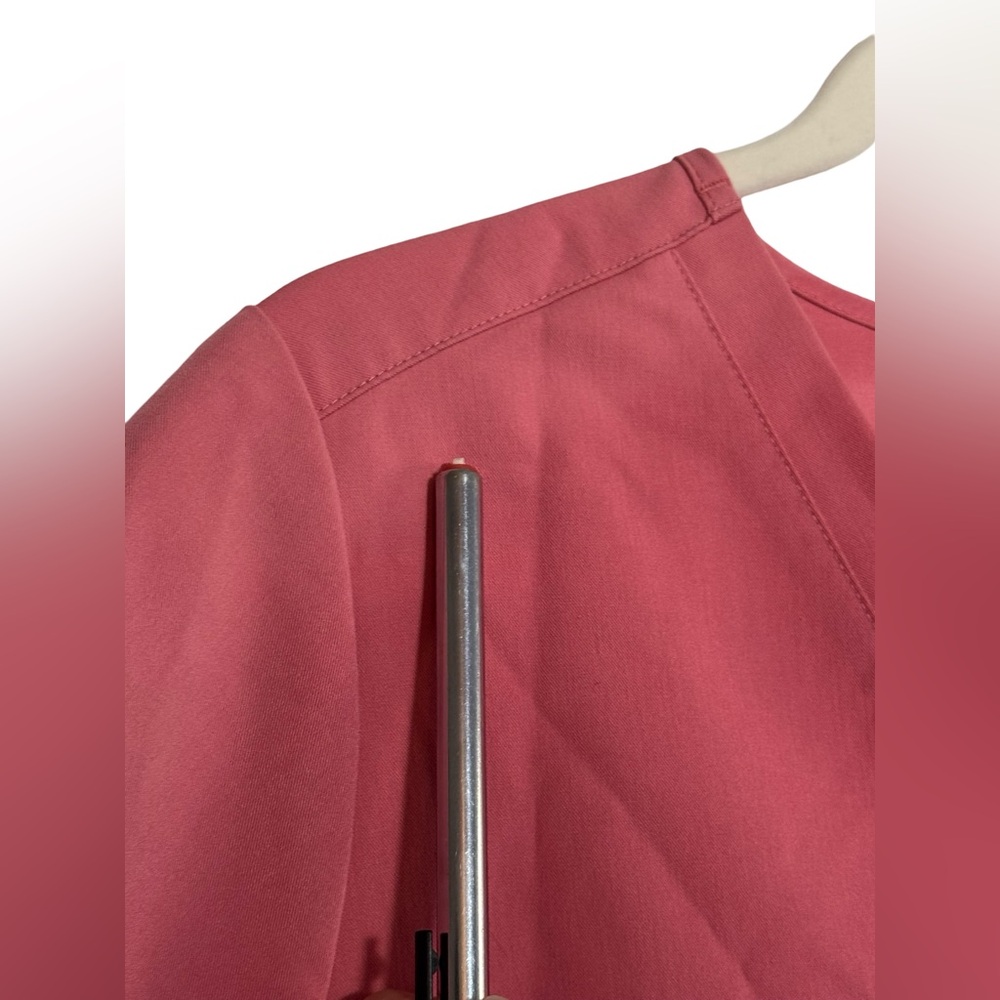 FIGS Catarina One-Pocket Scrub Top™ - Picture 4 of 9